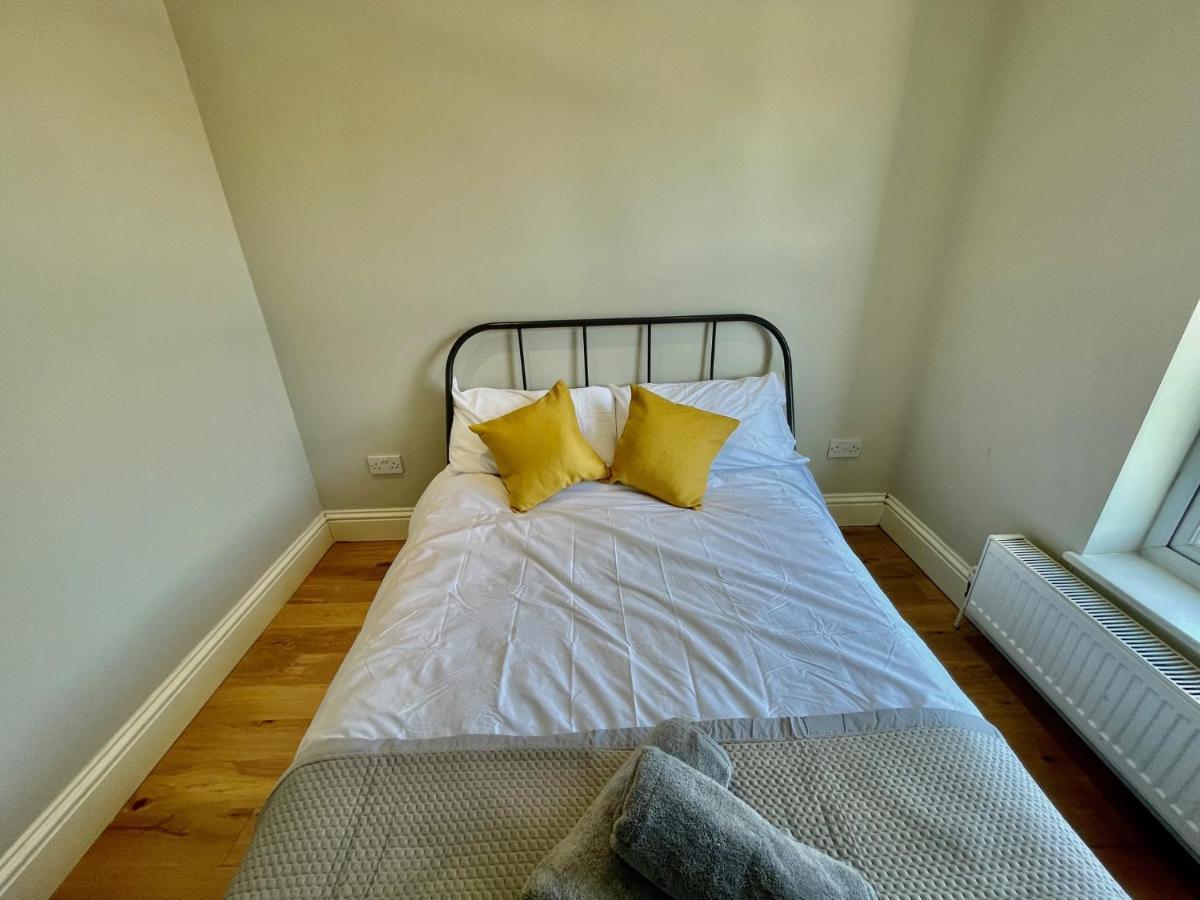Cosy 1 Bedroom Flat! London Eksteriør bilde
